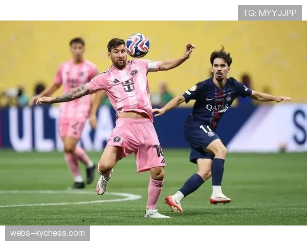 巴黎球员恢复情况更新：巴尔科拉重返合练，鲁伊斯仍单独训练